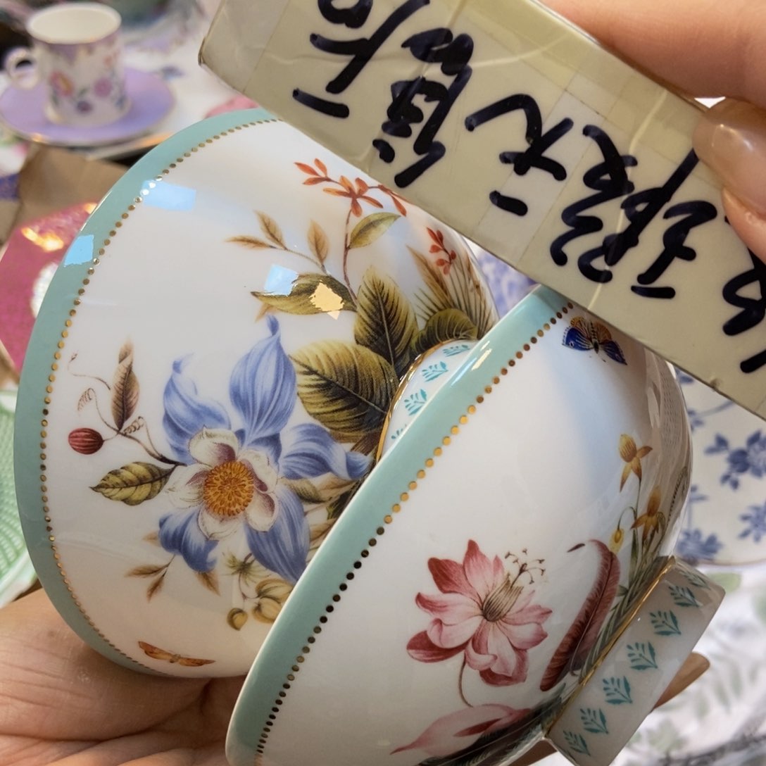 瓷片J**y再加4个全品勺子…………………………