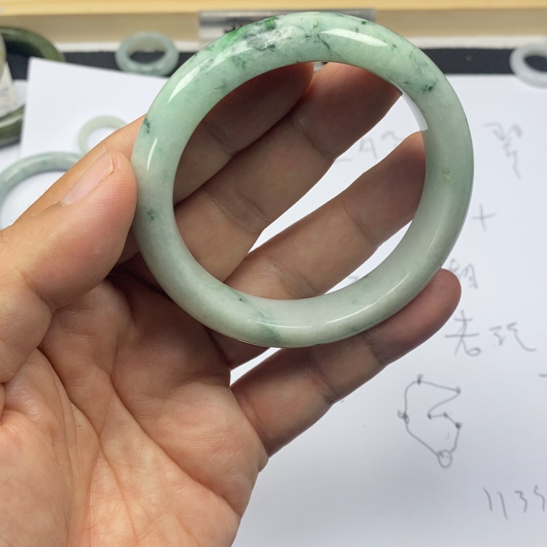 翡翠手镯未镶嵌尺寸57.7