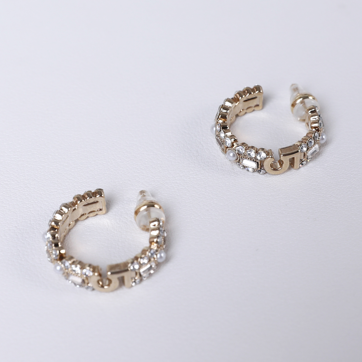 黄铜合成锆石耳饰 时代品牌数字5高级小众设计耳钉M40329