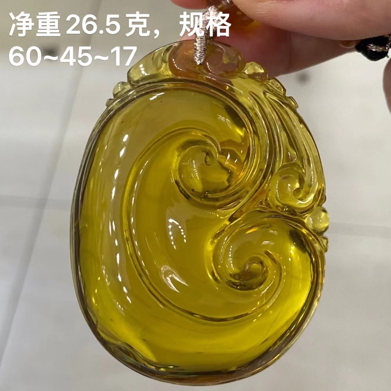 天然缅甸琥珀～绿茶雕刻件如意（万事顺意）雕工精美，形规整精