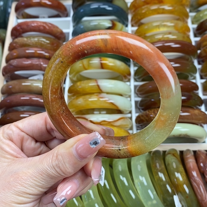 蛇纹石玉手镯未镶嵌58