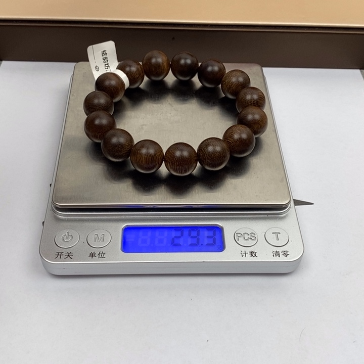 趋***锋沉香手串芽庄红土