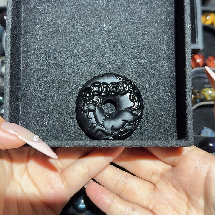 王***亮黑曜岩未镶嵌吊坠(不含链)