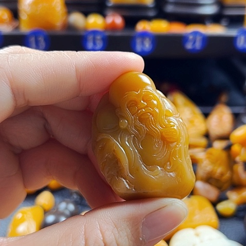 田黄石用****9田黄石摆件