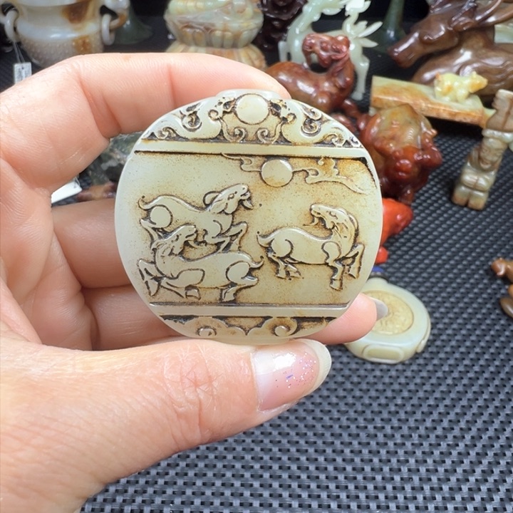 和田玉未镶嵌挂件