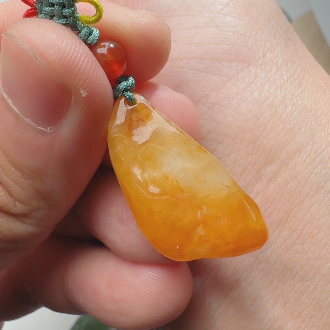 翡翠颈饰未镶嵌天然缅甸翡翠A货随形吊坠