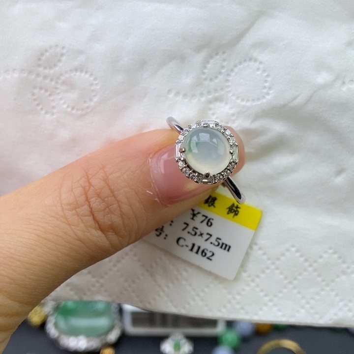 髙***兴翡翠银S925镶嵌戒指蛋面