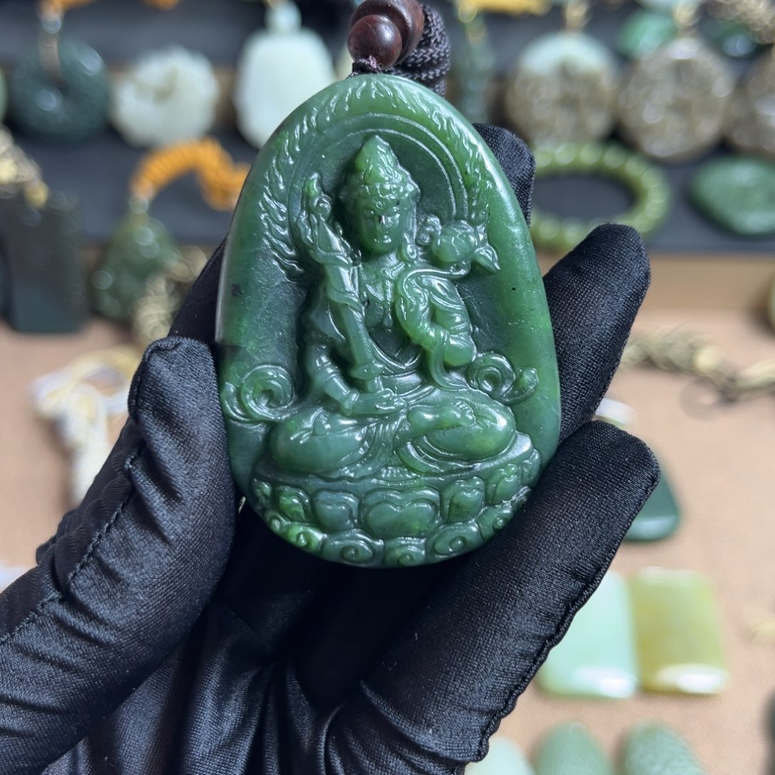 和田玉（糖玉）未镶嵌颈饰