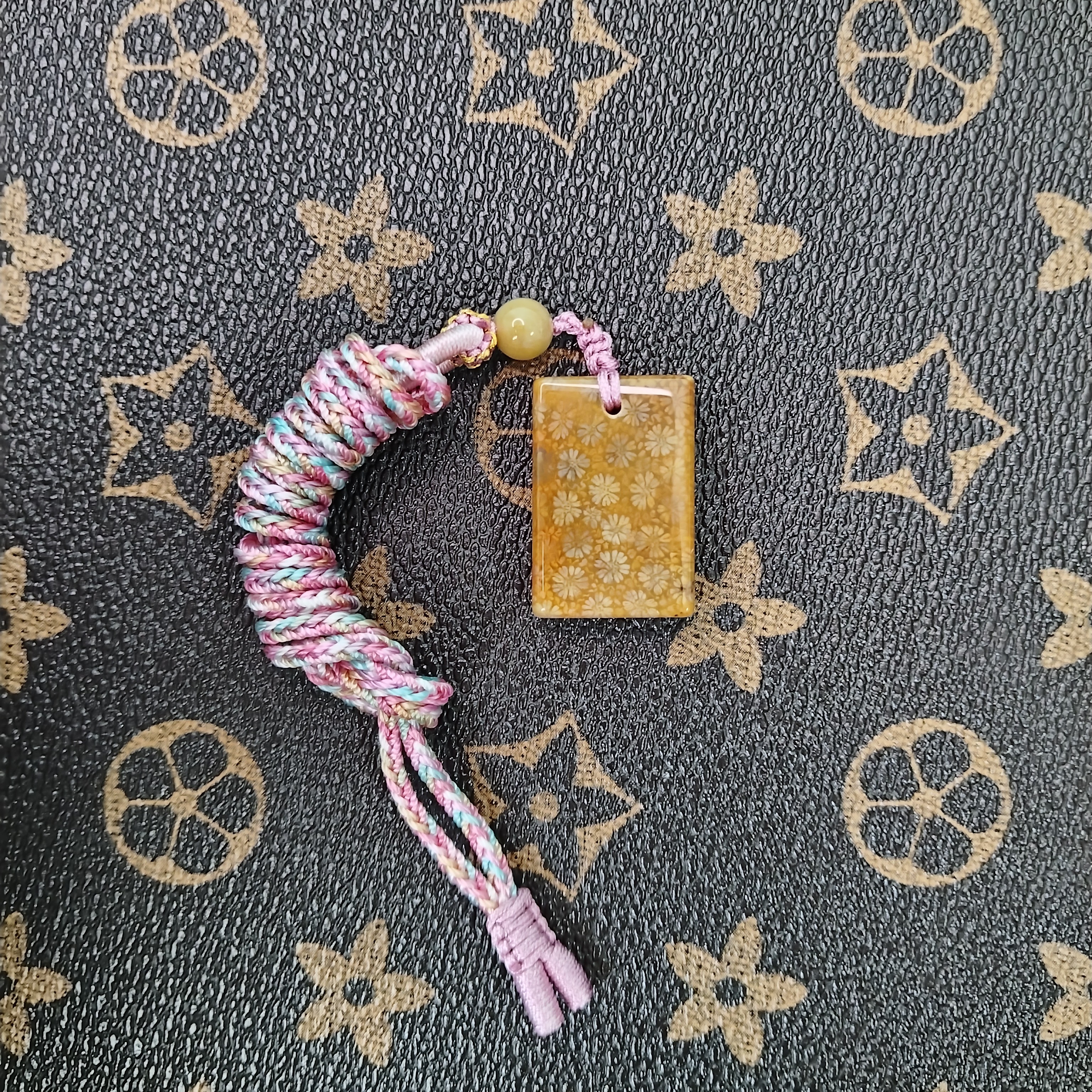 精品满花 尺寸22*18*6.3mm 