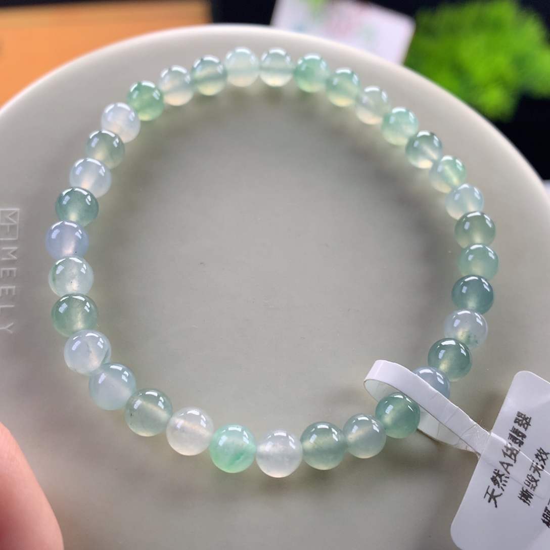 翡翠未镶嵌手链卡5.5