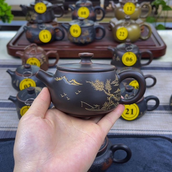 壶去**痕坭兴陶原矿料制作