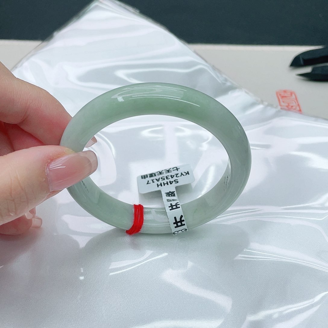 翡翠手镯未镶嵌正53.7