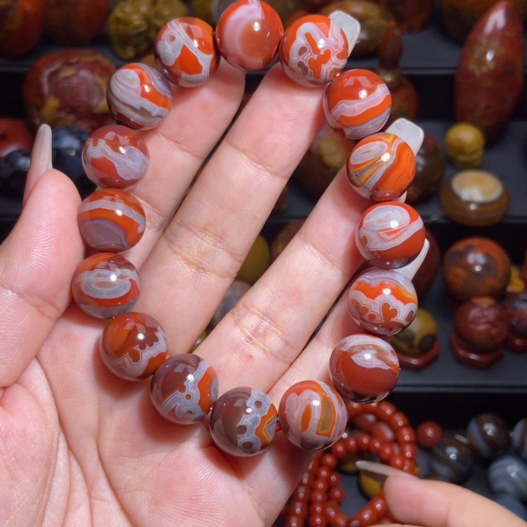 龙***阁玛瑙/玉髓手串未镶嵌