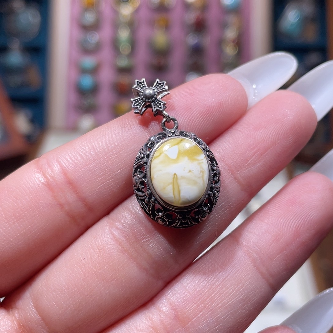 绿松石银S925镶嵌颈饰吊坠