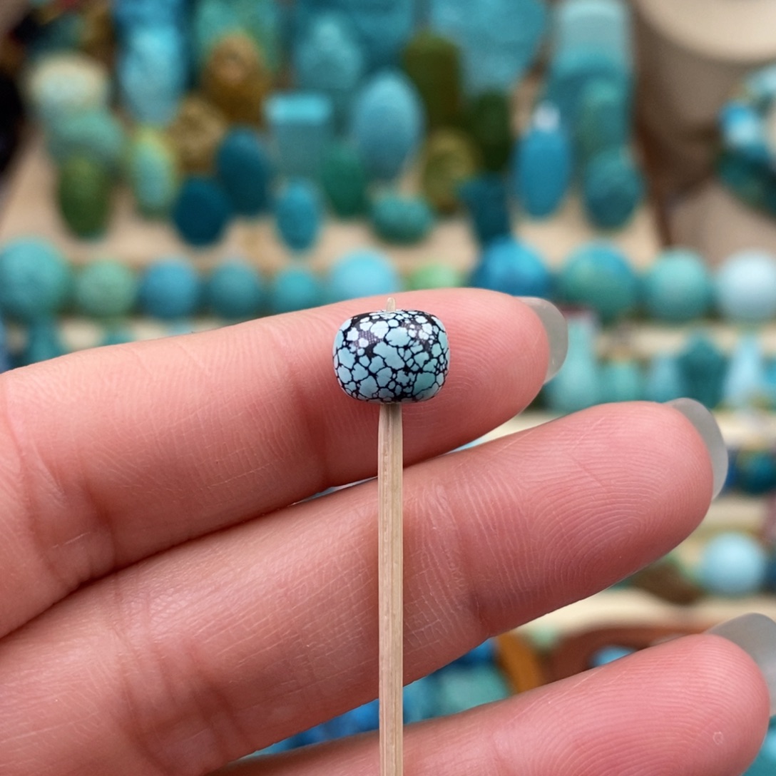 绿松石珠宝奇石未镶嵌8.3mm