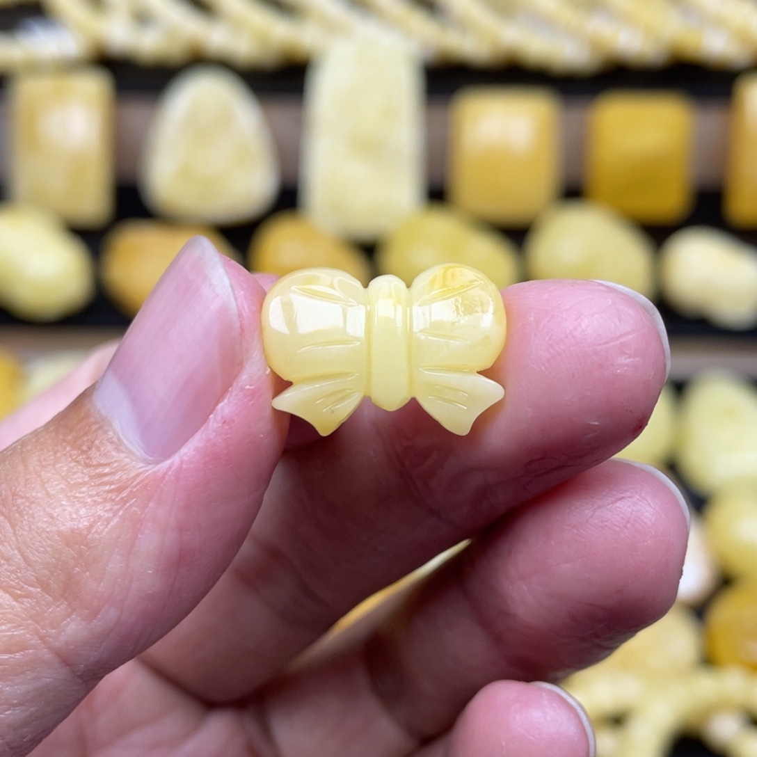 琥珀未镶嵌裸石琥珀蜜蜡