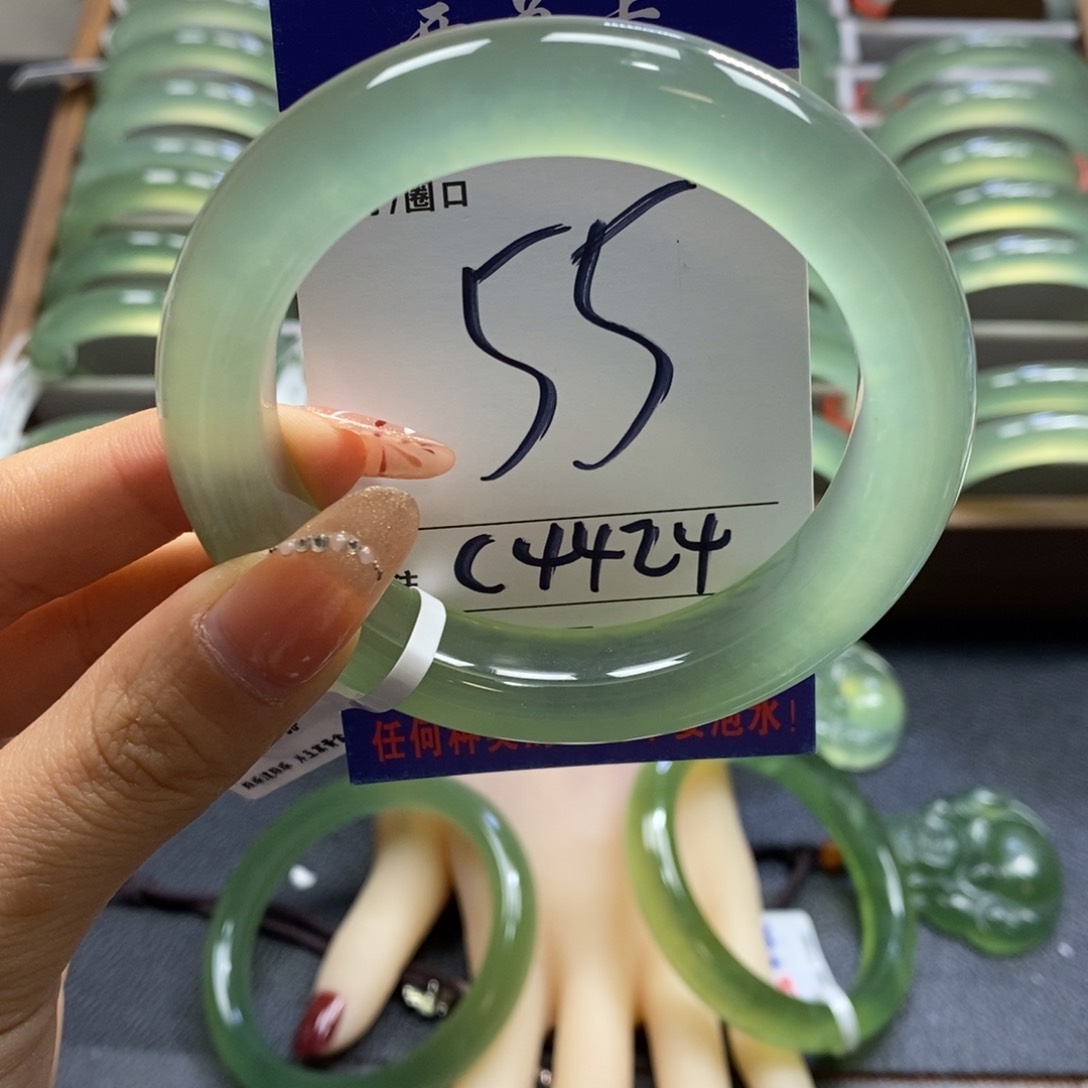 蛇纹石玉手镯未镶嵌傲*璐