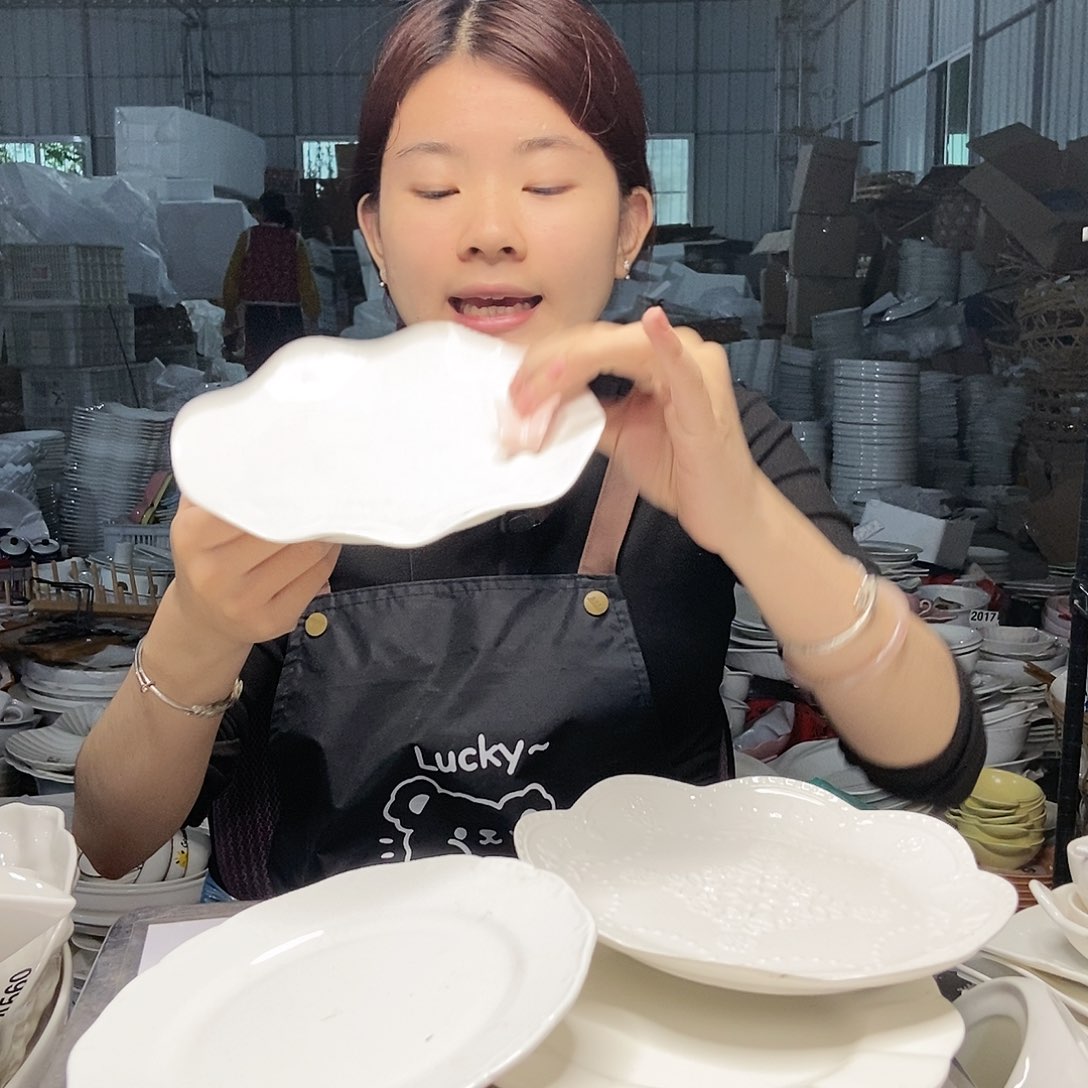 【闪购商品】碟微瑕产品介意勿拍……632