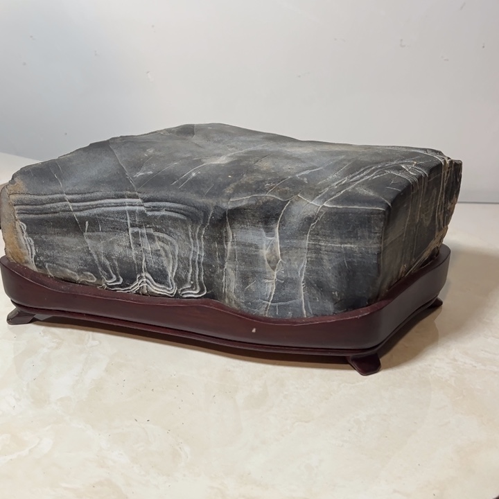 聂***振天然灵璧石精品摆件