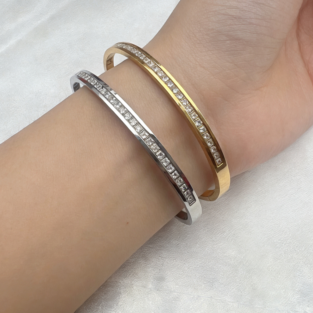 钛钢手镯 钛钢 轻奢小众设计简约百搭满天星闪亮女士手饰饰品