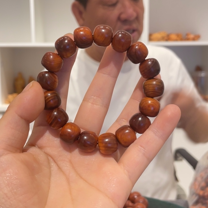 柏木（崖柏）庚*1.2红油老型手串