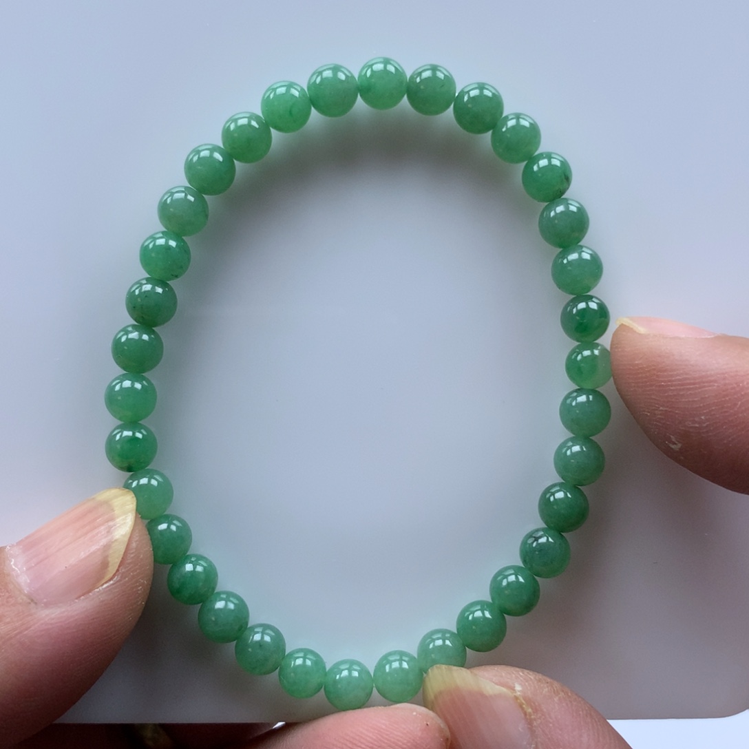 翡翠未镶嵌手串缅甸天然翡翠手串5.6卡36颗