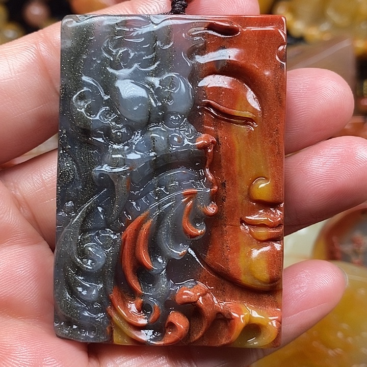 石英质玉（黄龙玉）合金颈饰