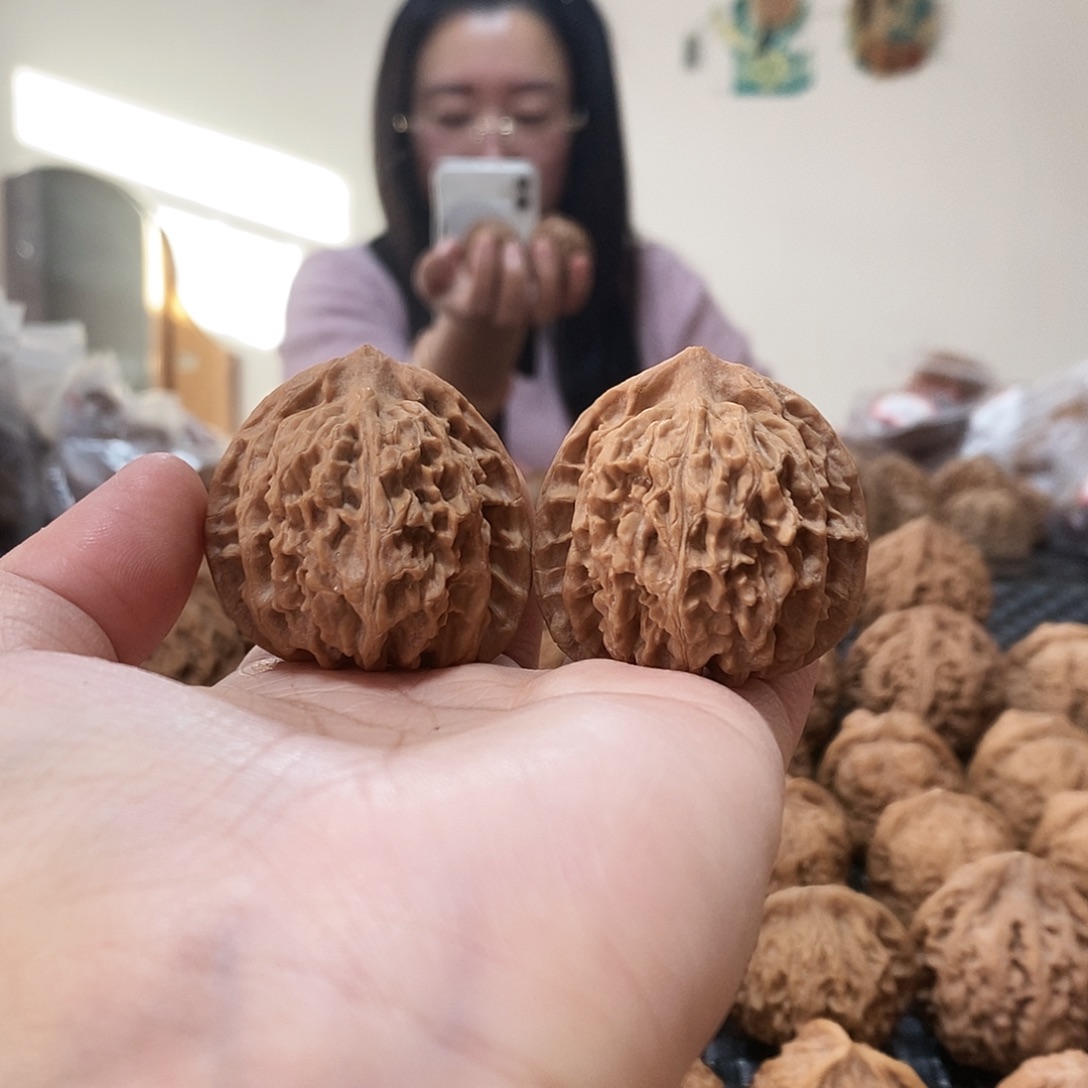 吊坠文玩核桃玉麒麟40