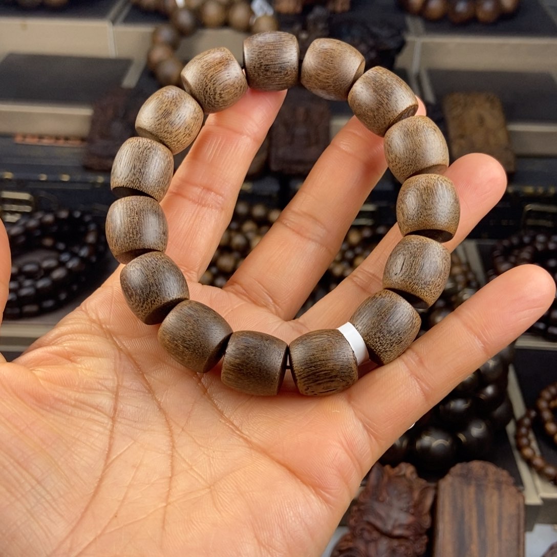 沉香手串燈*越南芽庄白棋