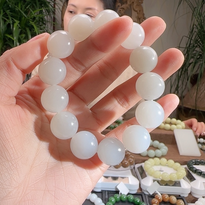 和田玉手串未镶嵌