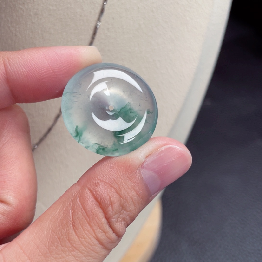 颈饰未镶嵌翡翠扣子