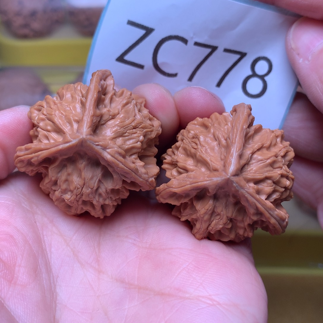 文玩核桃把件盘山球奔36