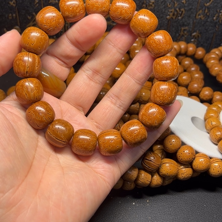 脑纹红魔桶珠，尺寸15.8