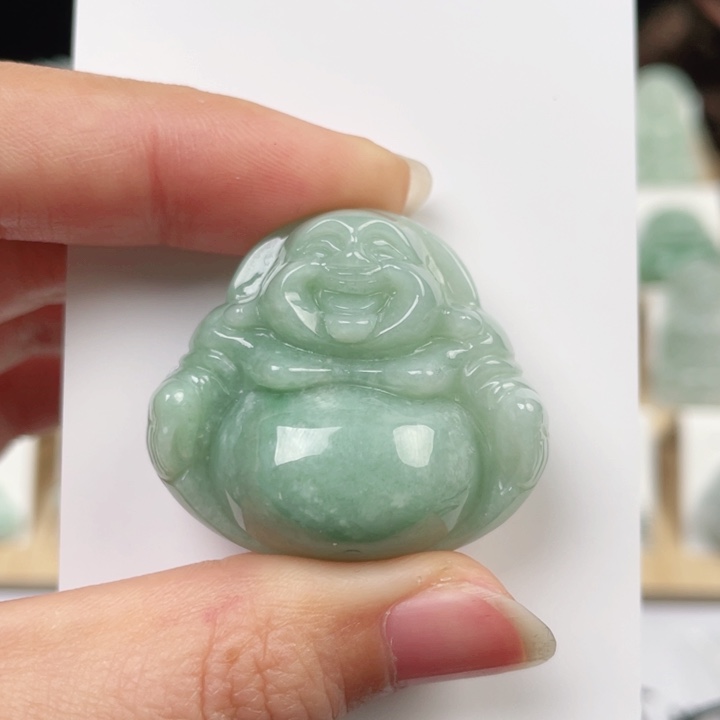 翡翠颈饰未镶嵌H****a佛公