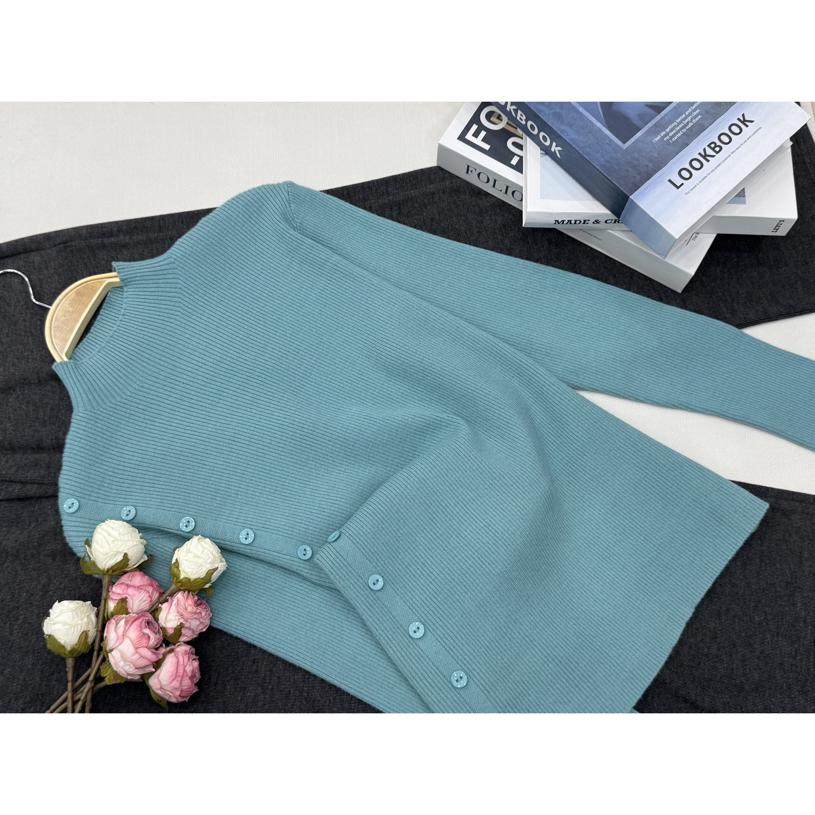 【蓝色纽扣套头】秋季新款时尚长袖针织上衣QC5871