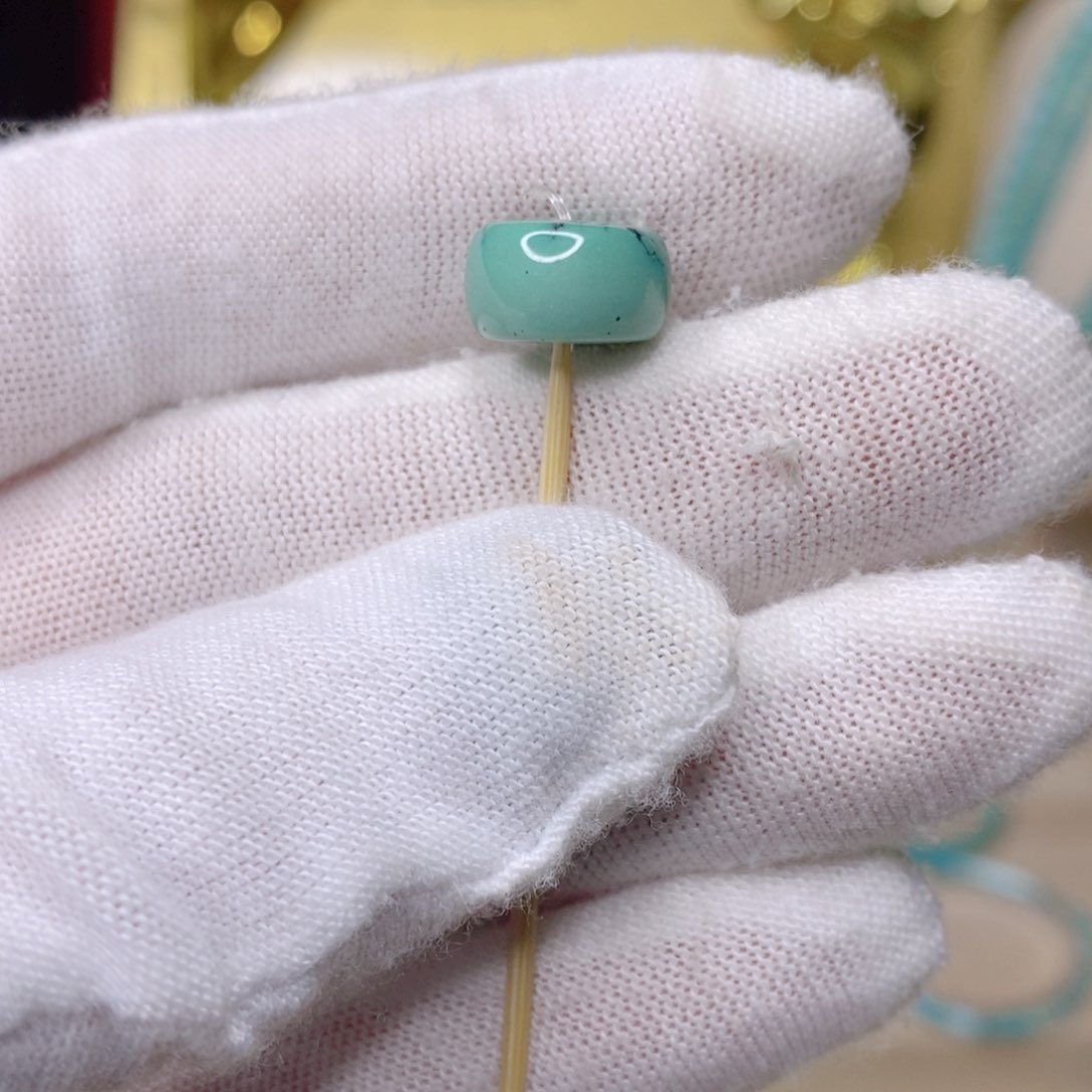 绿松石珠子未镶嵌