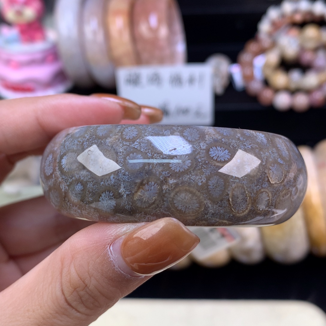 硅化珊瑚（珊瑚玉）未镶嵌吊坠(赠链)晚场福利五折51.7口（53号）