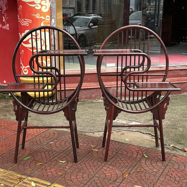 花好月圆，大红酸枝花架一对