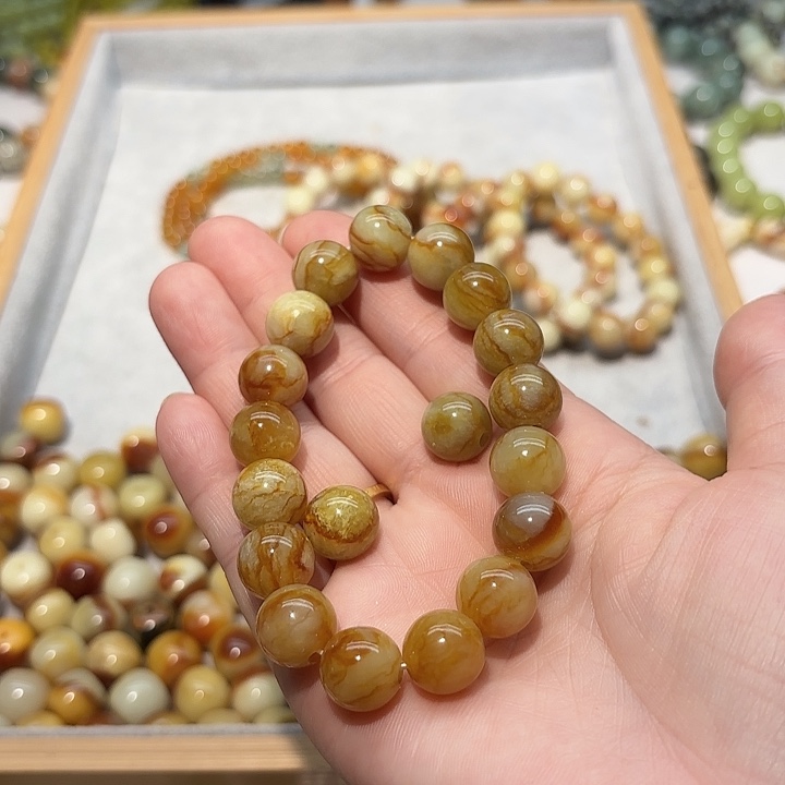 玉***哥蛇纹石玉未镶嵌手串