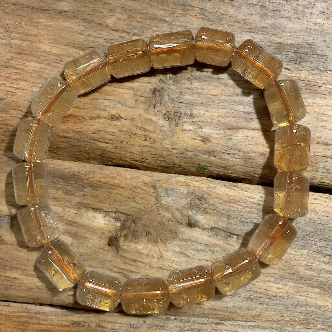 ｛新品上架｝黄色阿塞挂饰