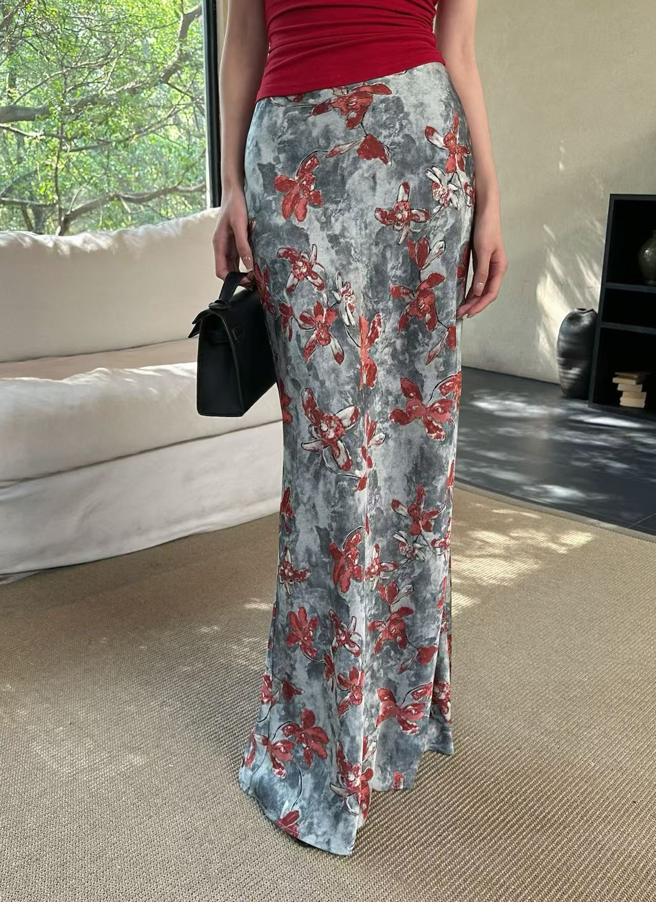 碎花丝滑质感显瘦遮腿粗气质高级感百搭半身裙