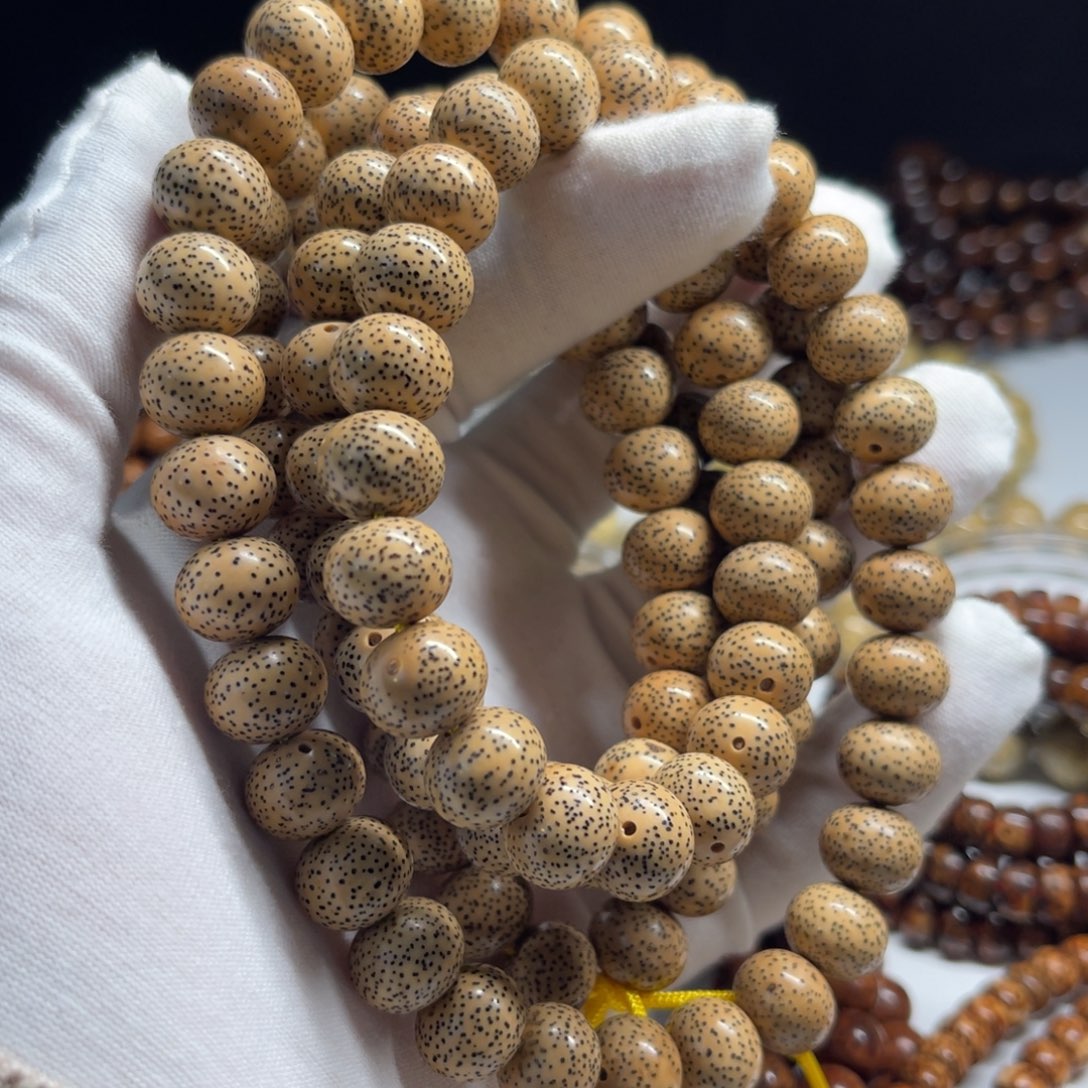 吊坠星月菩提1210十年奶油皮陈籽