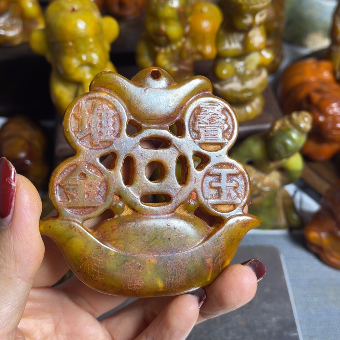 蛇纹石玉合金颈饰