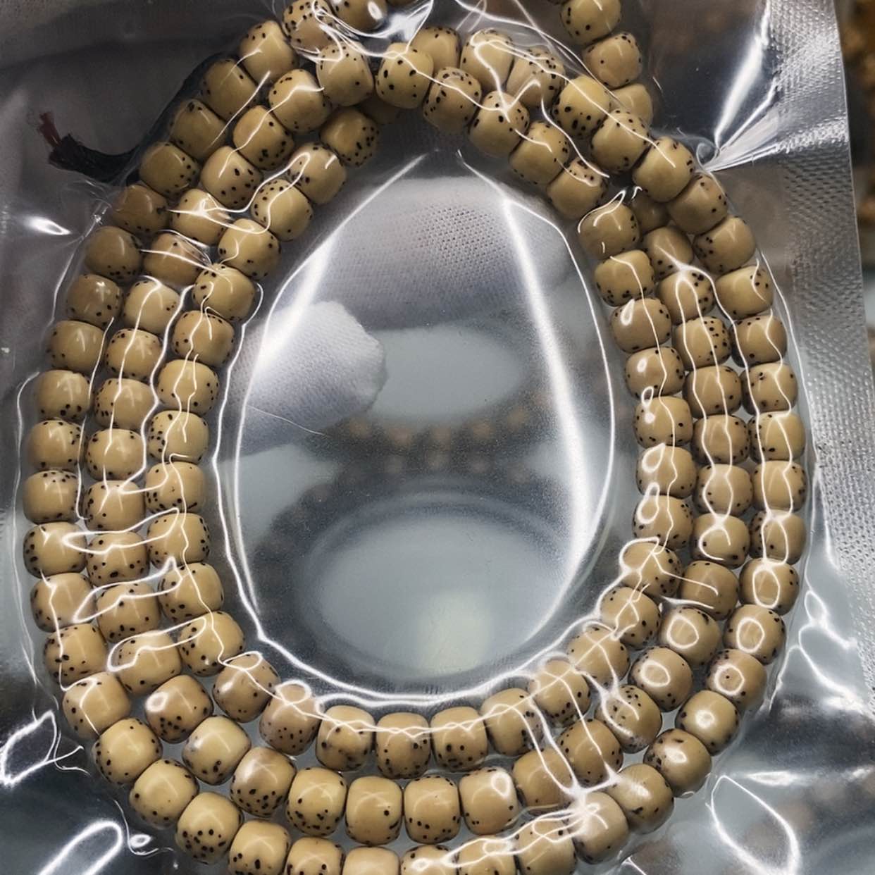 【闪购商品】手串星月菩提兔*7×6一物一图原生态古瓷白半壁大留白