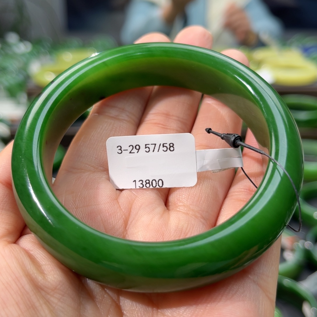 和田玉（碧玉）手镯未镶嵌