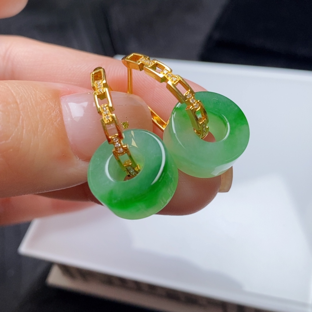 翡翠18K金镶嵌耳饰路路通