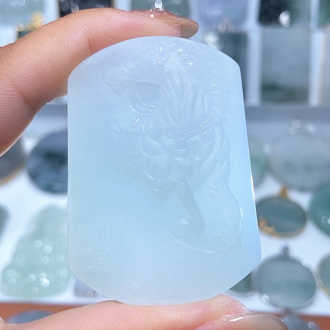 翡翠吊坠(不含链)未镶嵌