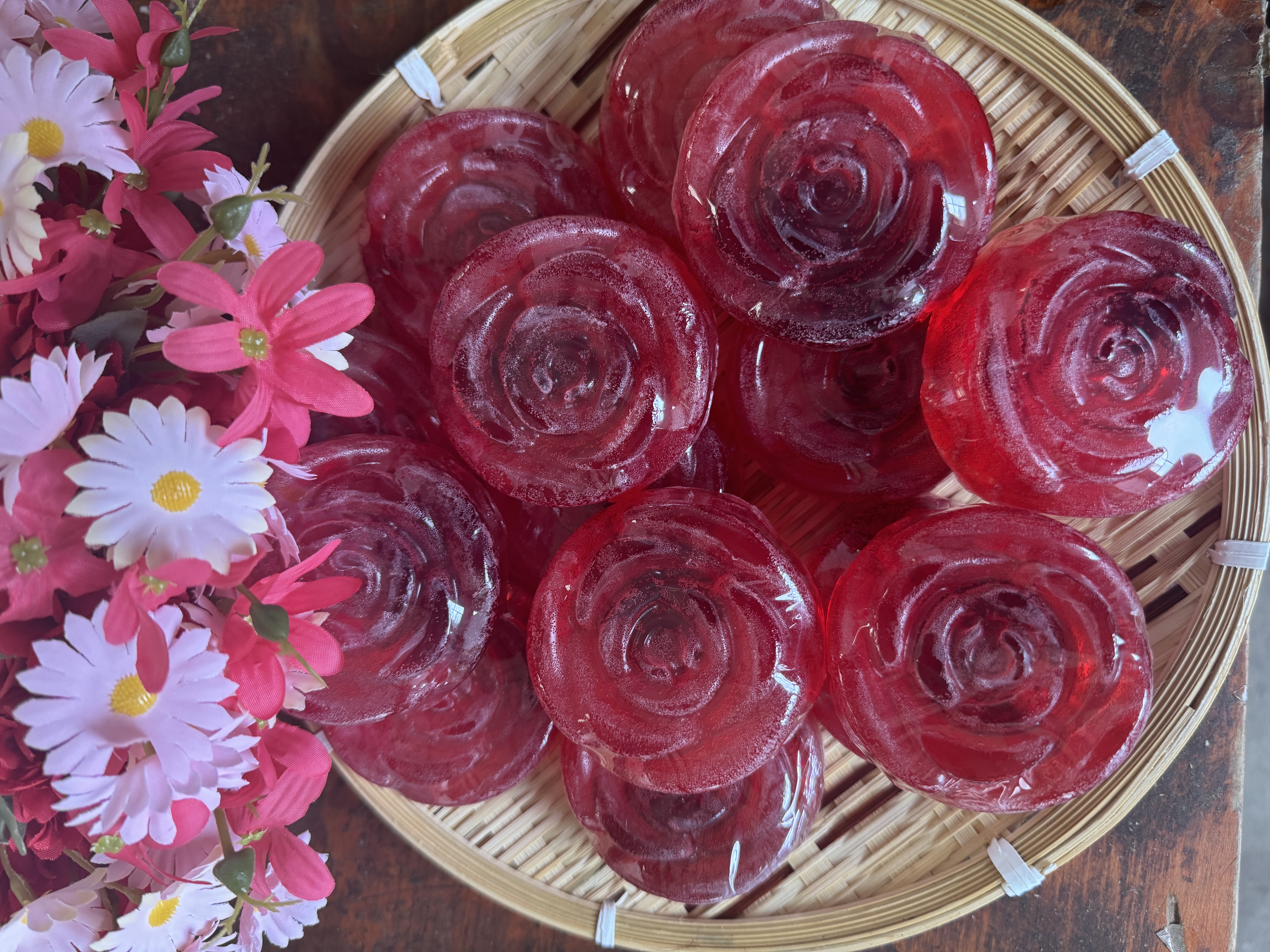 云南彝族阿婆手工制作【玫瑰】手工皂 洗脸洗澡通用