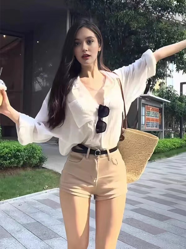 开春穿搭一整套韩系气质小个子高级时尚绝美衬衫短裤套装早春女装