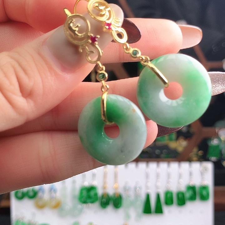 翡翠未镶嵌耳饰耳饰